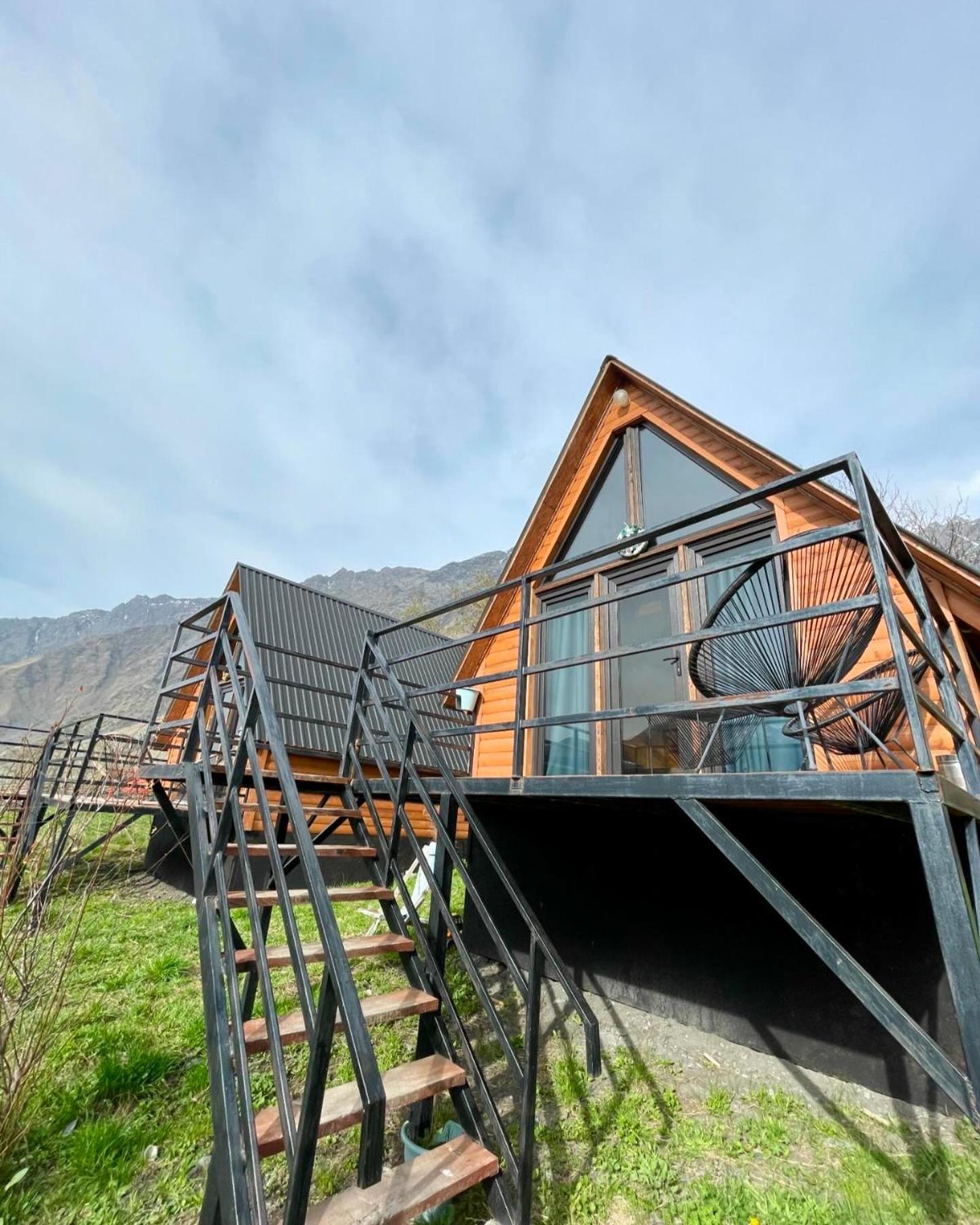Kazbegi Kuro Cottages المظهر الخارجي الصورة